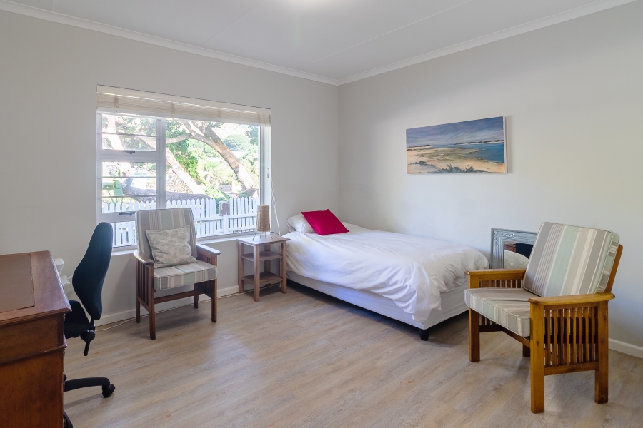 5 Bedroom Property for Sale in Kenton On Sea Eastern Cape